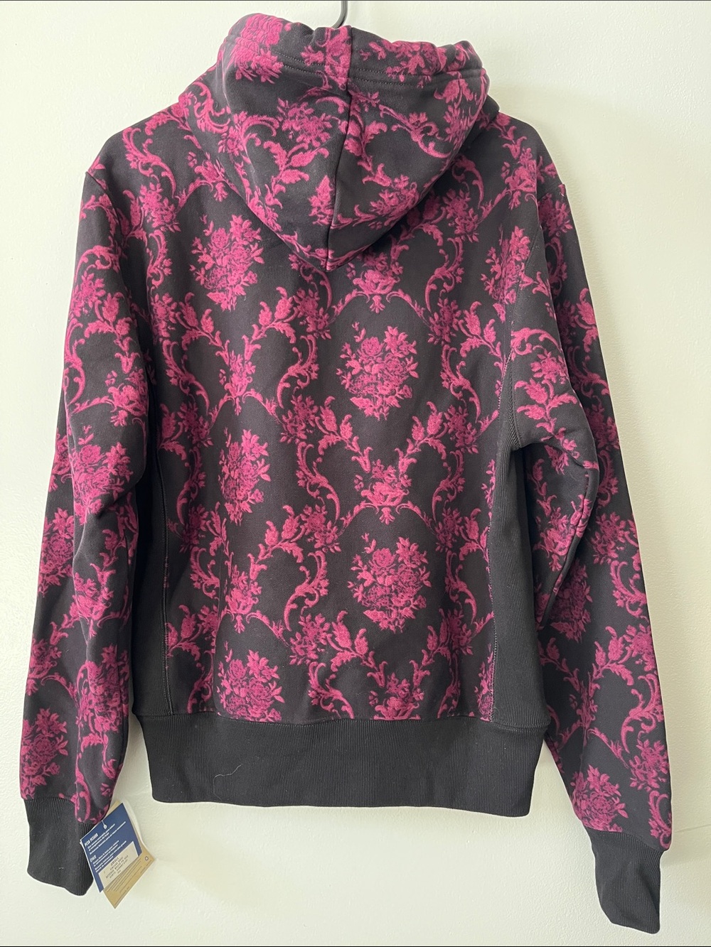 NWT Champion brocade paisley pattern reverse weave men’s small hoodie in berry - Picture 6 of 6